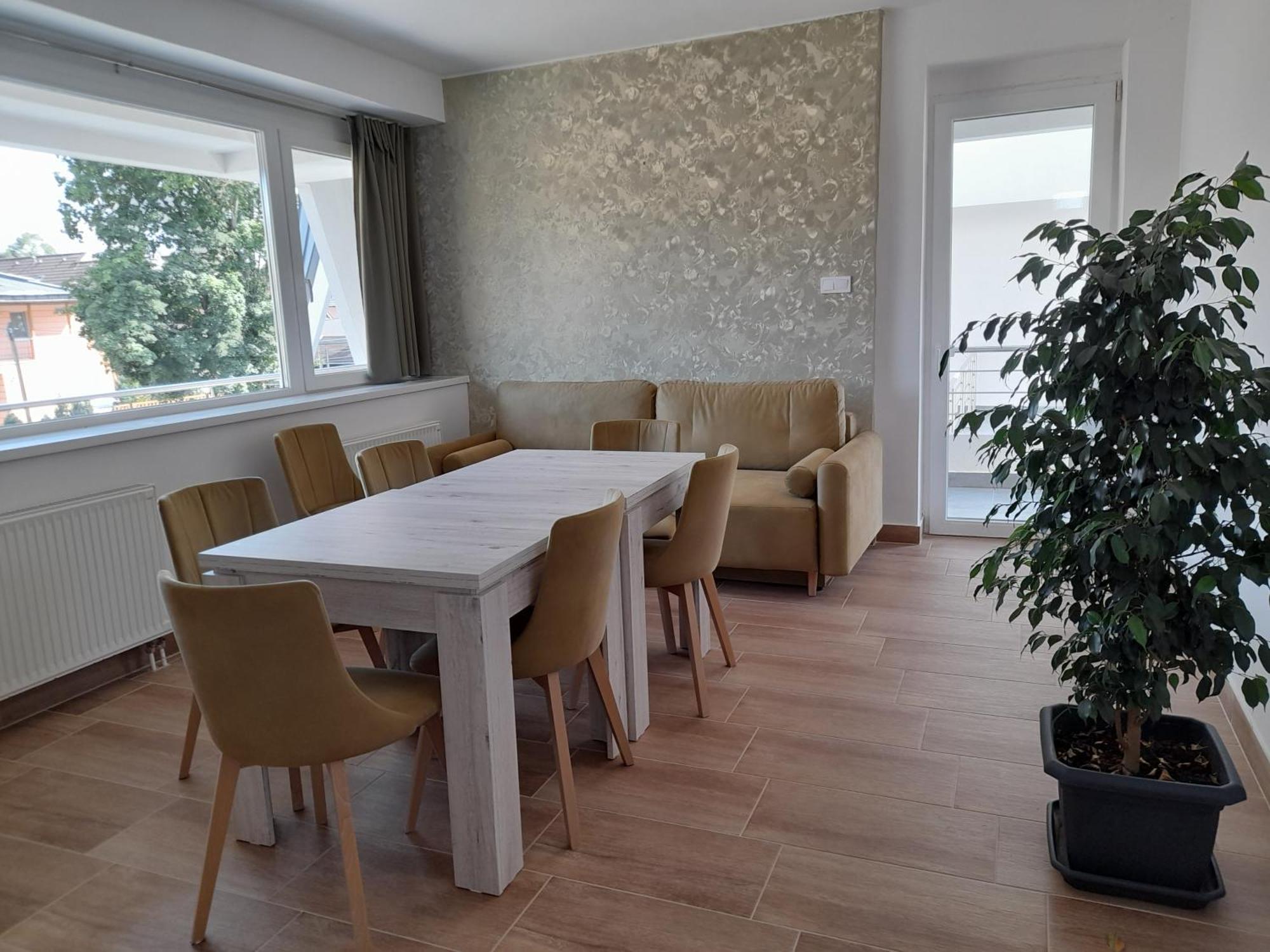 Orion Panzio Acomodação com café da manhã Hajdúszoboszló Exterior foto